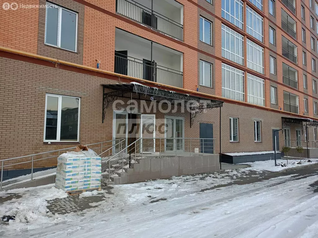 3-комнатная квартира: Грозный, улица Державина, 287 (117 м) - Фото 1