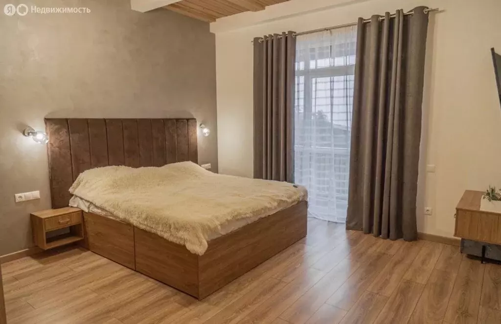 Дом в Сочи, улица Яна Фабрициуса, 8 (280 м) - Фото 1