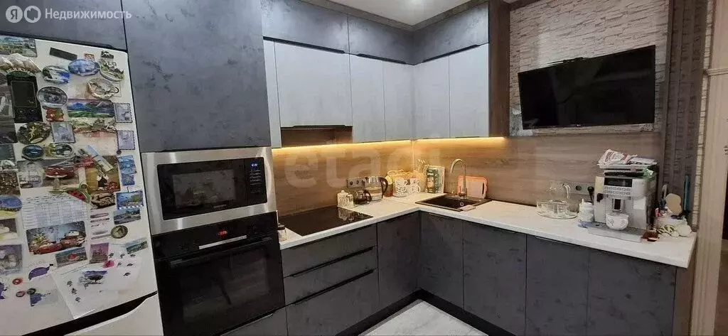 3-комнатная квартира: Брянск, улица Горняков, 3 (62.8 м) - Фото 1