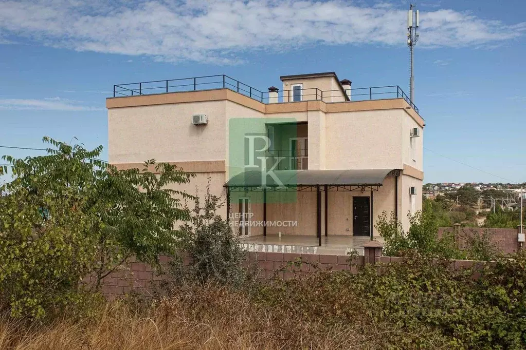 Дом в Севастополь бул. Английский, 7Б (370 м) - Фото 1