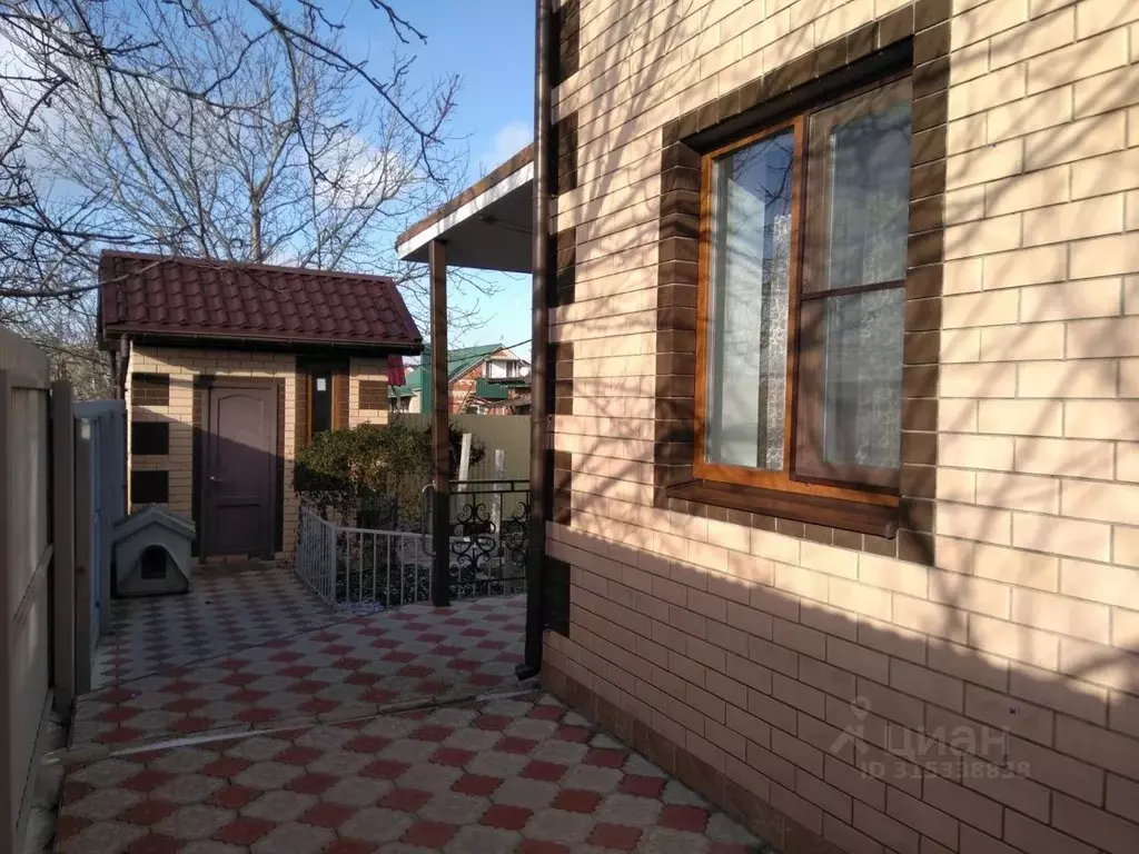 Дом в Краснодарский край, Ейск ул. Дружбы (142 м) - Фото 1