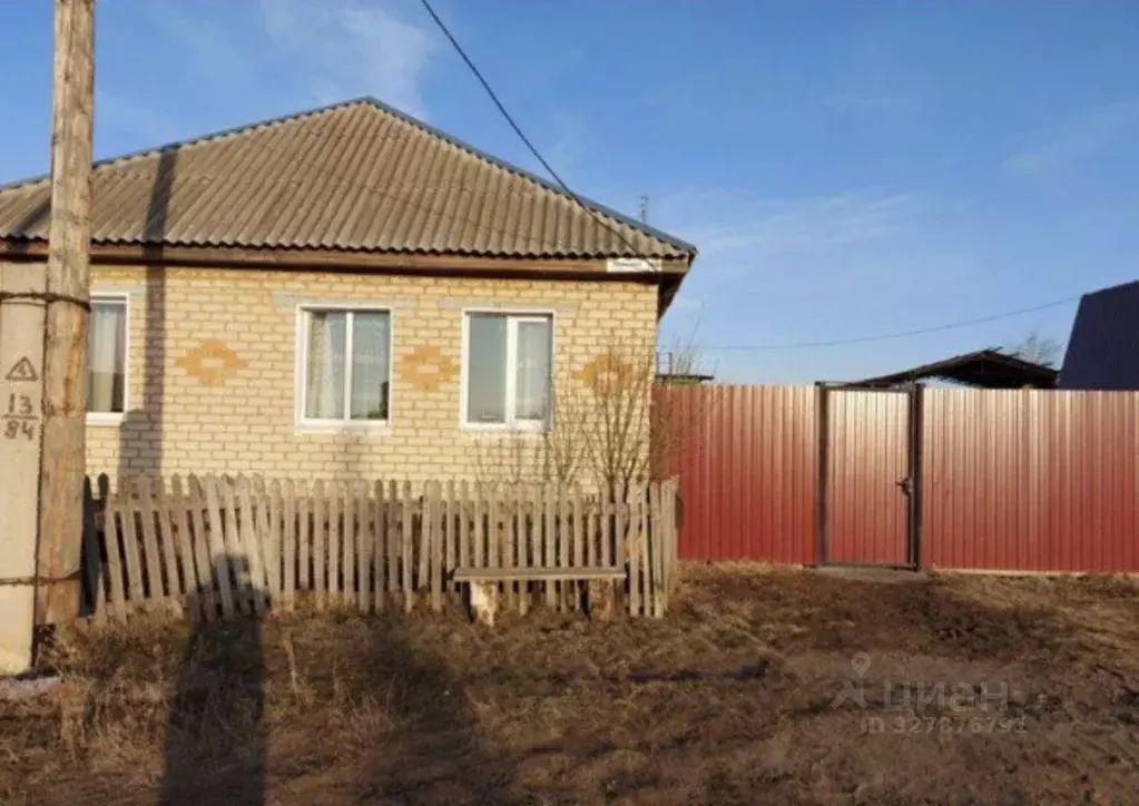 Дом в Челябинская область, Варненский муниципальный округ, пос. ... - Фото 1