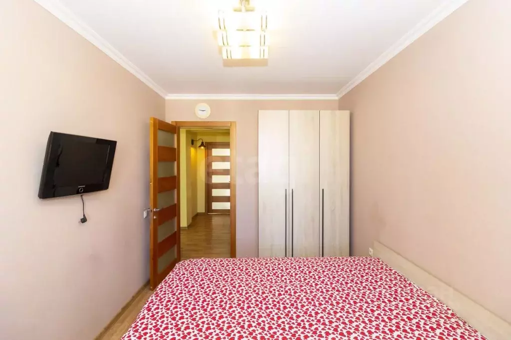 2-к кв. Тюменская область, Тюмень ул. Самарцева, 30 (64.0 м) - Фото 1