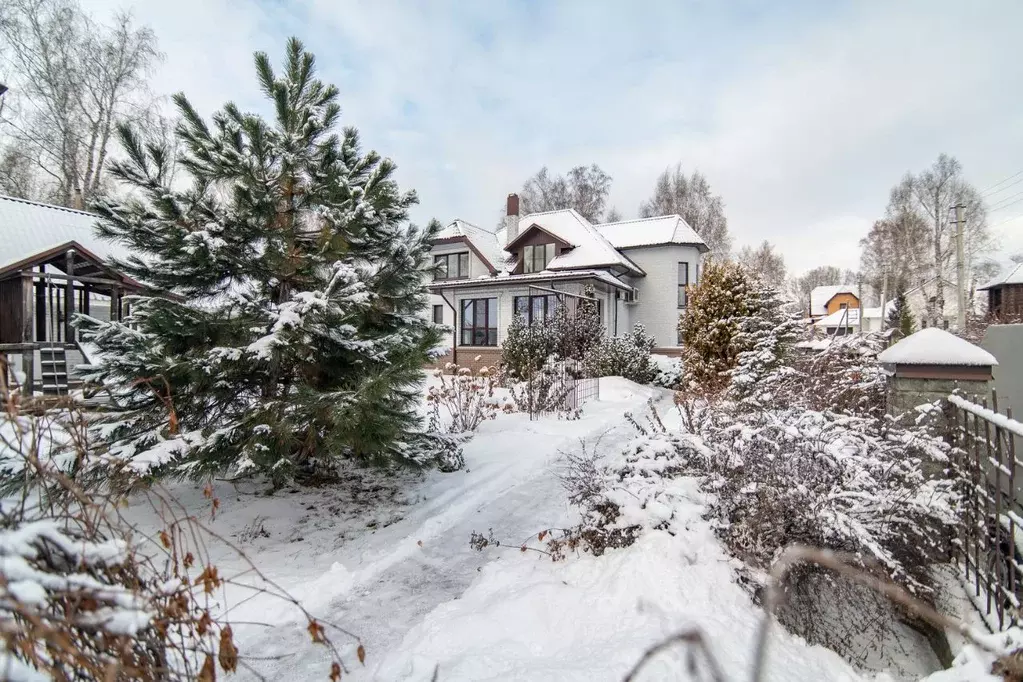 Коттедж в Алтайский край, Барнаул городской округ, пос. Плодопитомник  ... - Фото 1