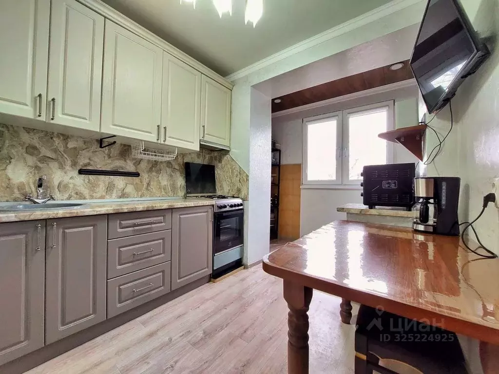 2-к кв. Кабардино-Балкария, Нальчик ул. Неделина, 17 (37.1 м) - Фото 0