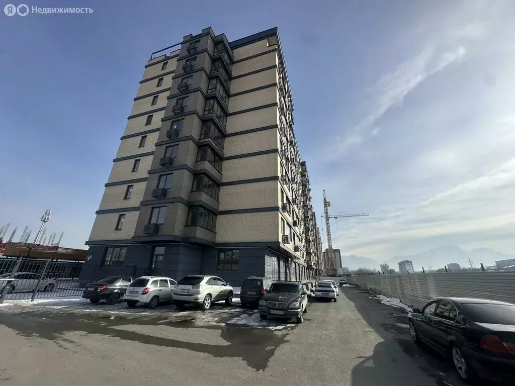 4-комнатная квартира: Владикавказ, Курская улица, 1 (145 м) - Фото 1