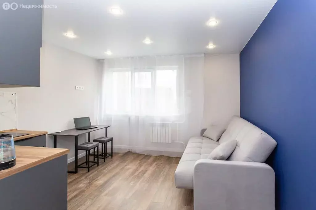Квартира-студия: Тобольск, 15-й микрорайон, 22 (22 м) - Фото 0