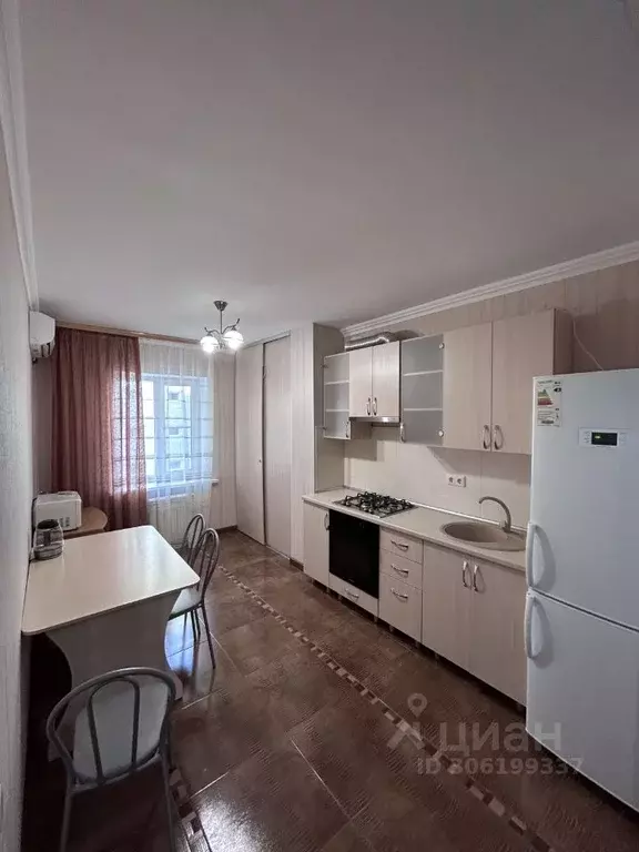 2-к кв. Астраханская область, Астрахань Боевая ул., 83Е (65.0 м) - Фото 1