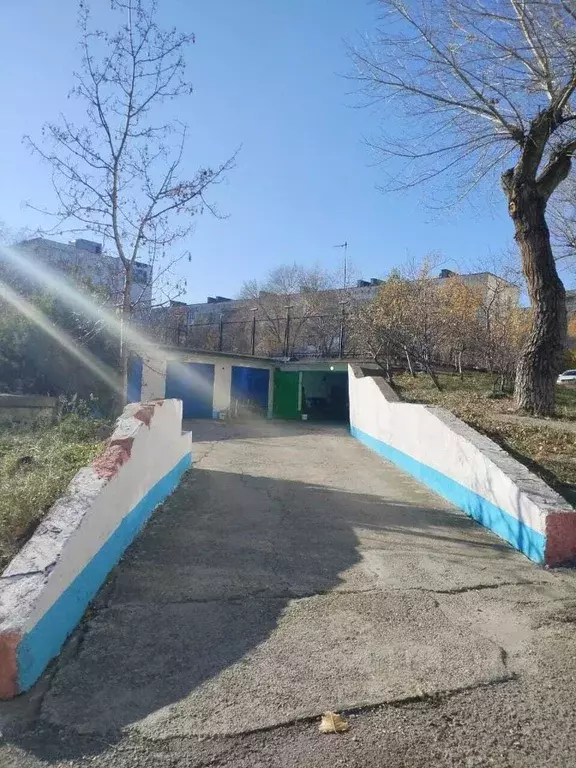 Гараж в Краснодарский край, Новороссийск ул. Героев Десантников, 57 ... - Фото 1