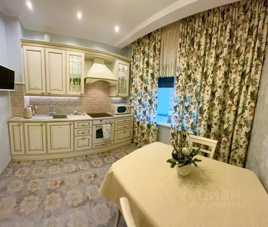 2-к кв. Нижегородская область, Нижний Новгород ул. Фрунзе, 14 (80.0 м) - Фото 1