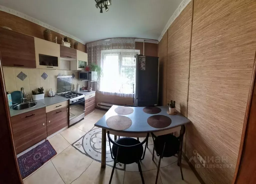 2-к кв. Татарстан, Казань ул. Кул Гали, 18 (55.0 м) - Фото 0