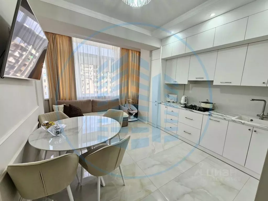 2-к кв. Ставропольский край, Ессентуки Никольская ул., 19к1 (61.3 м) - Фото 0