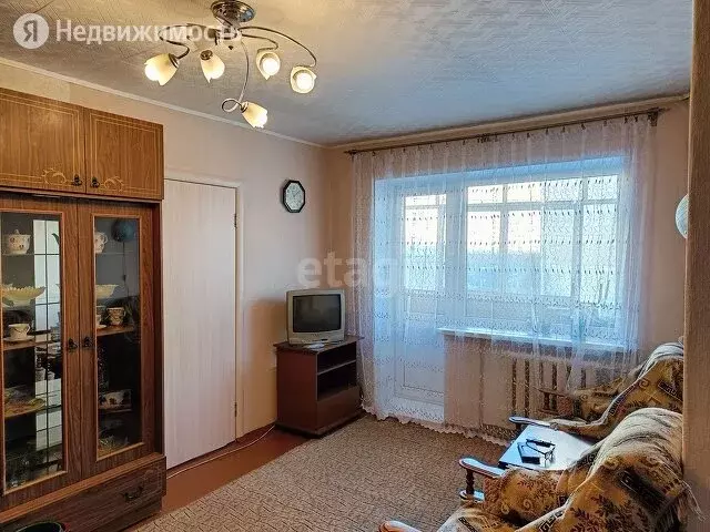3-комнатная квартира: Златоуст, улица Аносова, 255 (55 м) - Фото 1