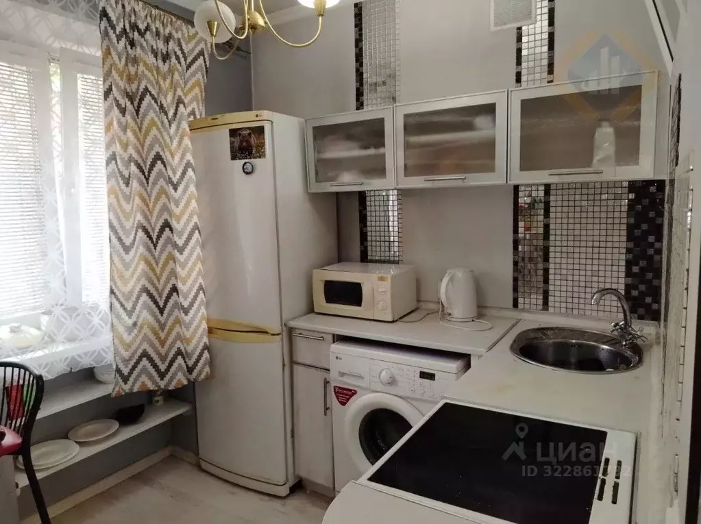 1-к кв. Приморский край, Владивосток ул. Овчинникова, 26 (30.5 м) - Фото 0