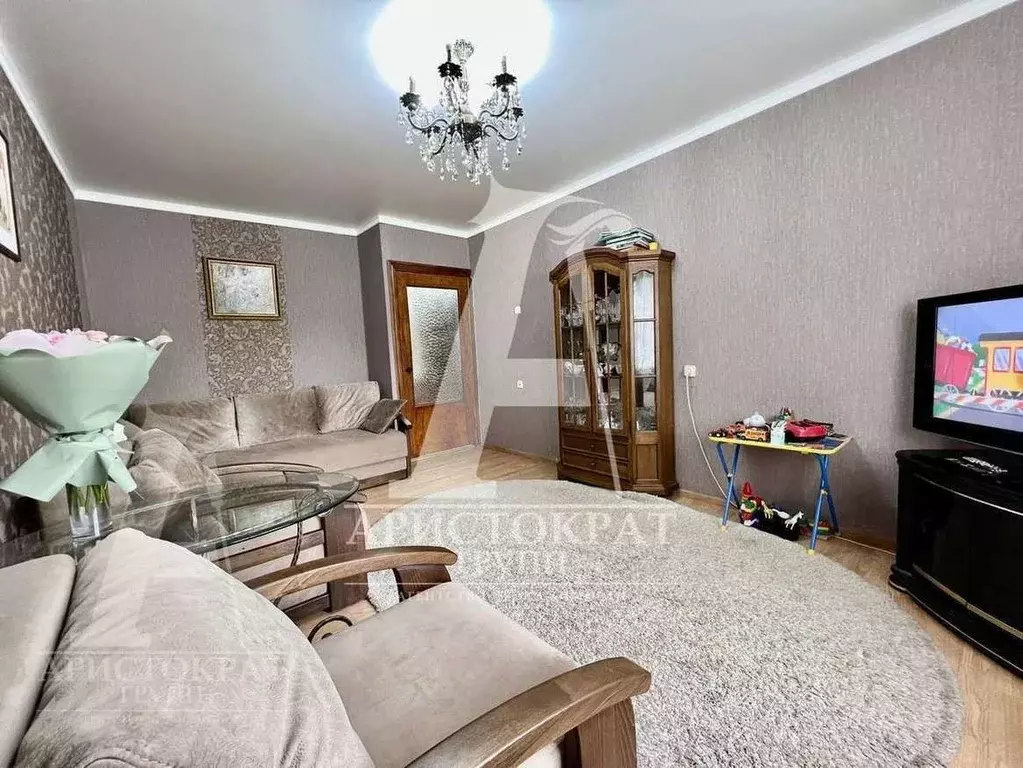 3-к кв. Ставропольский край, Пятигорск Ессентукская ул., 36 (74.9 м) - Фото 1