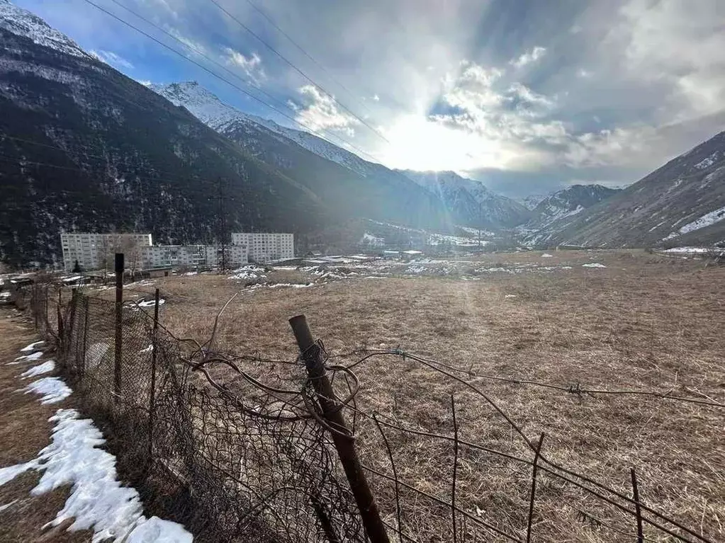 Участок в Кабардино-Балкария, Эльбрусский район, с. Эльбрус 4 (30.0 ... - Фото 2