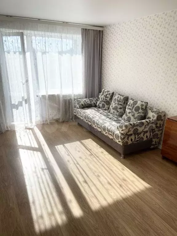1-к. квартира, 32 м, 6/9 эт. - Фото 0