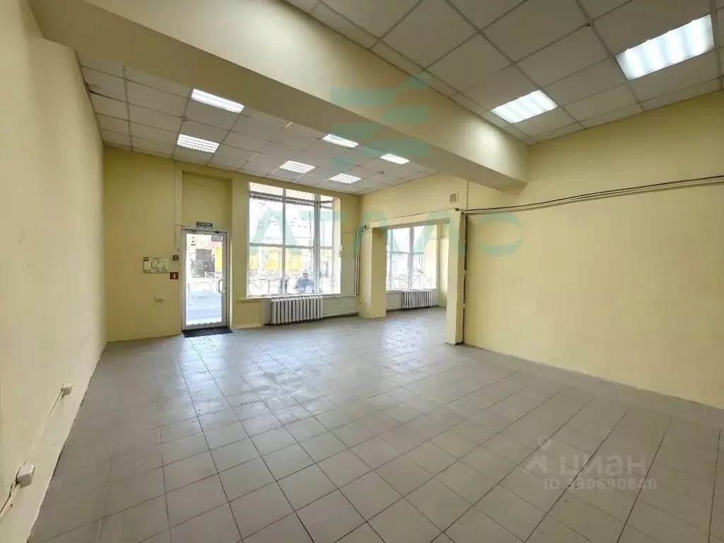 Помещение свободного назначения в Крым, Симферополь ул. Русская, 2 (86 ... - Фото 1