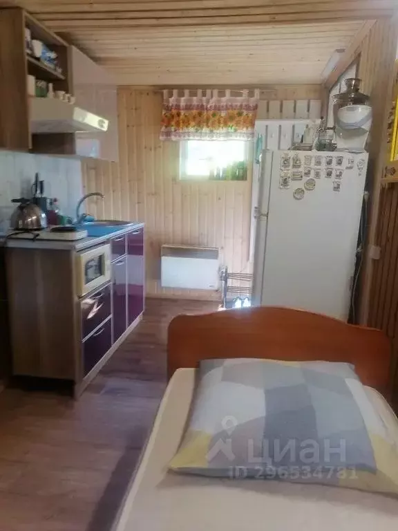 Дом в Пермский край, Губахинский муниципальный округ, Усьва рп ул. ... - Фото 1