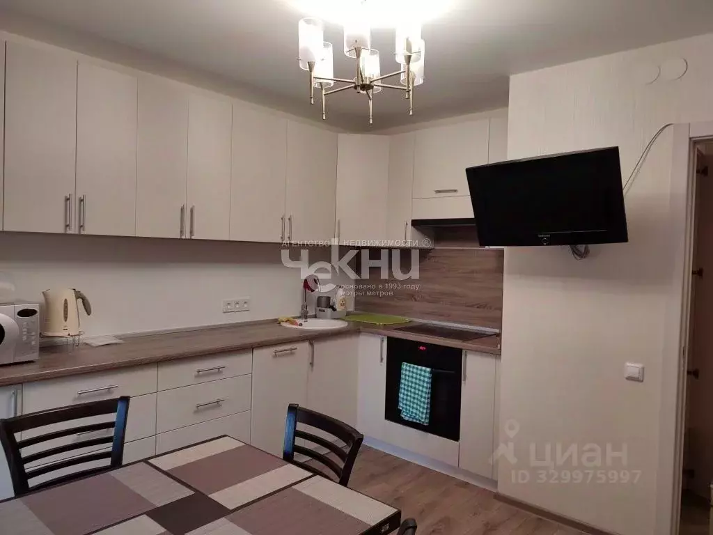 2-к кв. Нижегородская область, Нижний Новгород ул. Романтиков, 5 (49.0 ... - Фото 1