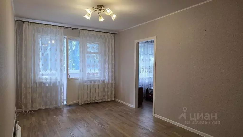 3-к кв. Псковская область, Псков Юбилейная ул., 69 (57.0 м) - Фото 2