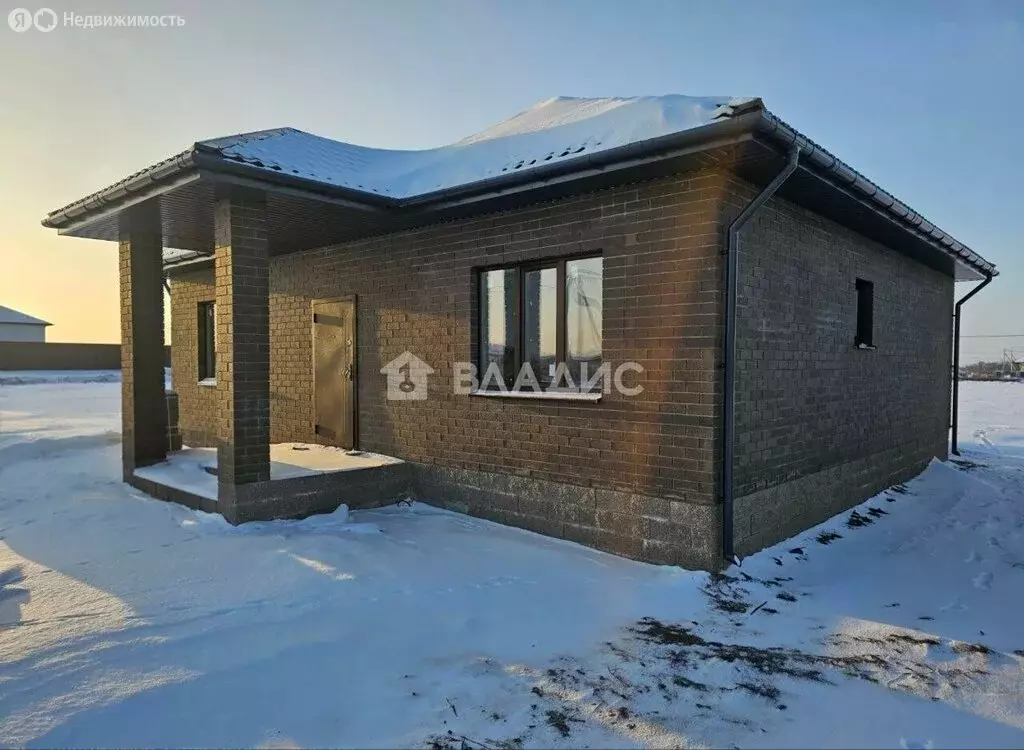 Дом в село Стрелецкое, улица Черникова (113 м) - Фото 2