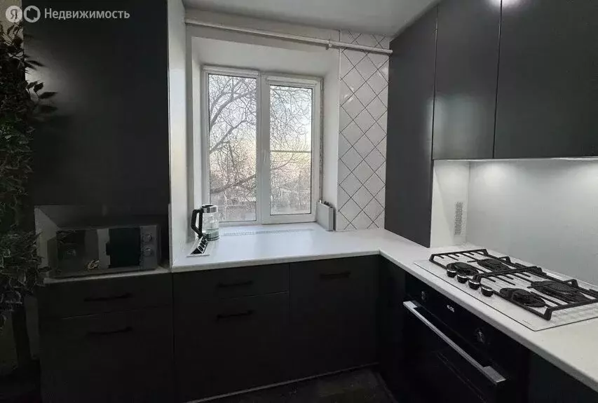 3-комнатная квартира: Таганрог, Греческая улица, 54 (56 м) - Фото 0