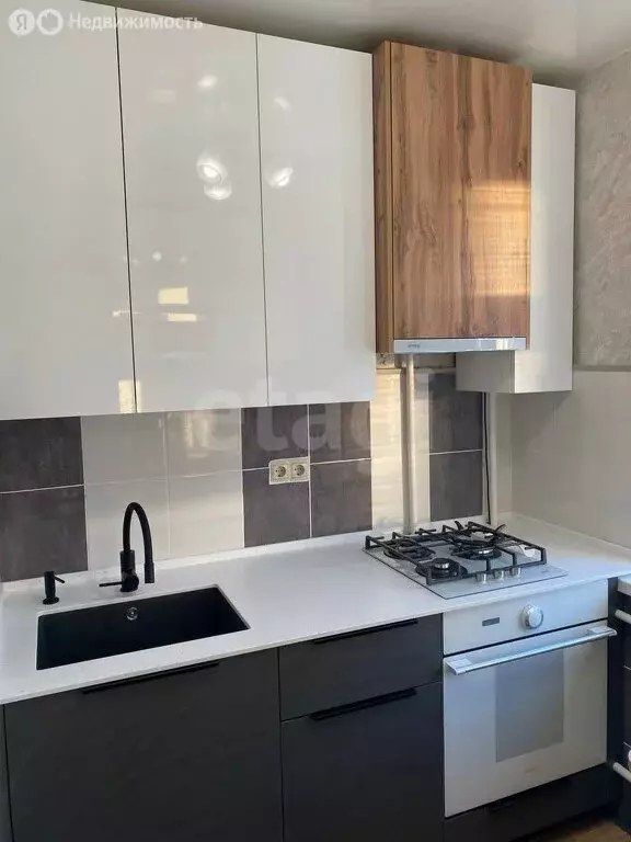 2-комнатная квартира: Новый Уренгой, Молодёжная улица, 9А (42.2 м) - Фото 1