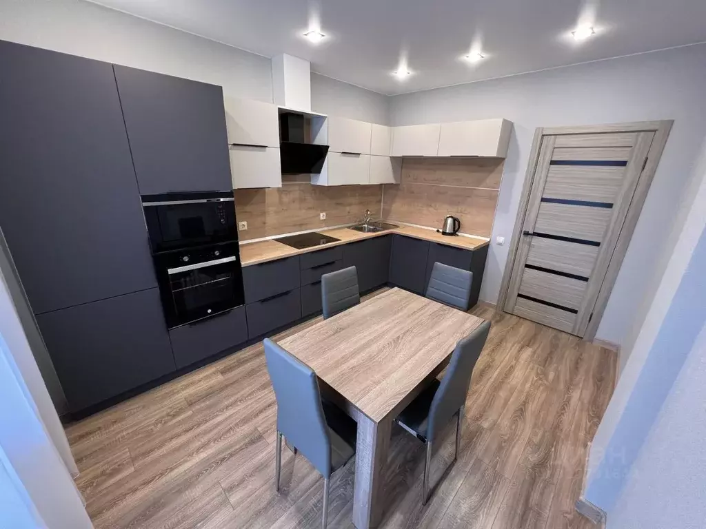 2-к кв. Татарстан, Набережные Челны Московский просп., 74В (60.0 м) - Фото 1