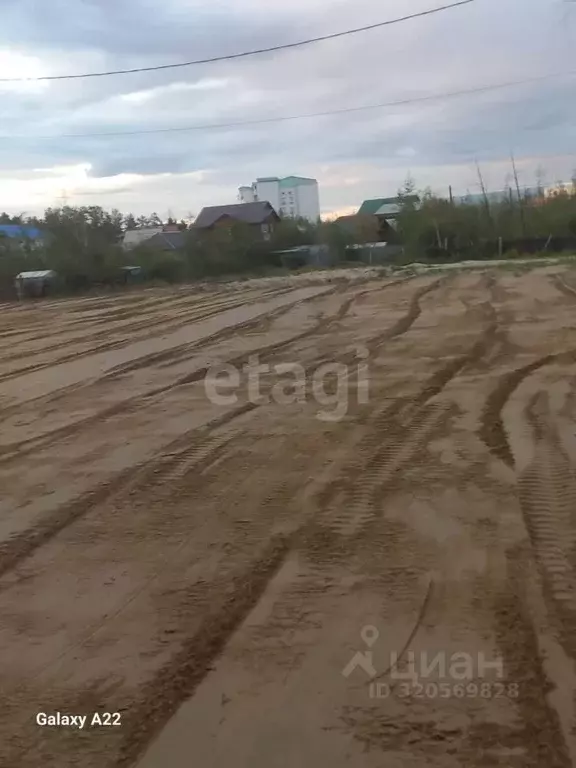 Участок в Саха (Якутия), Якутск Покровское шоссе, 8-й км (8.1 сот.) - Фото 1