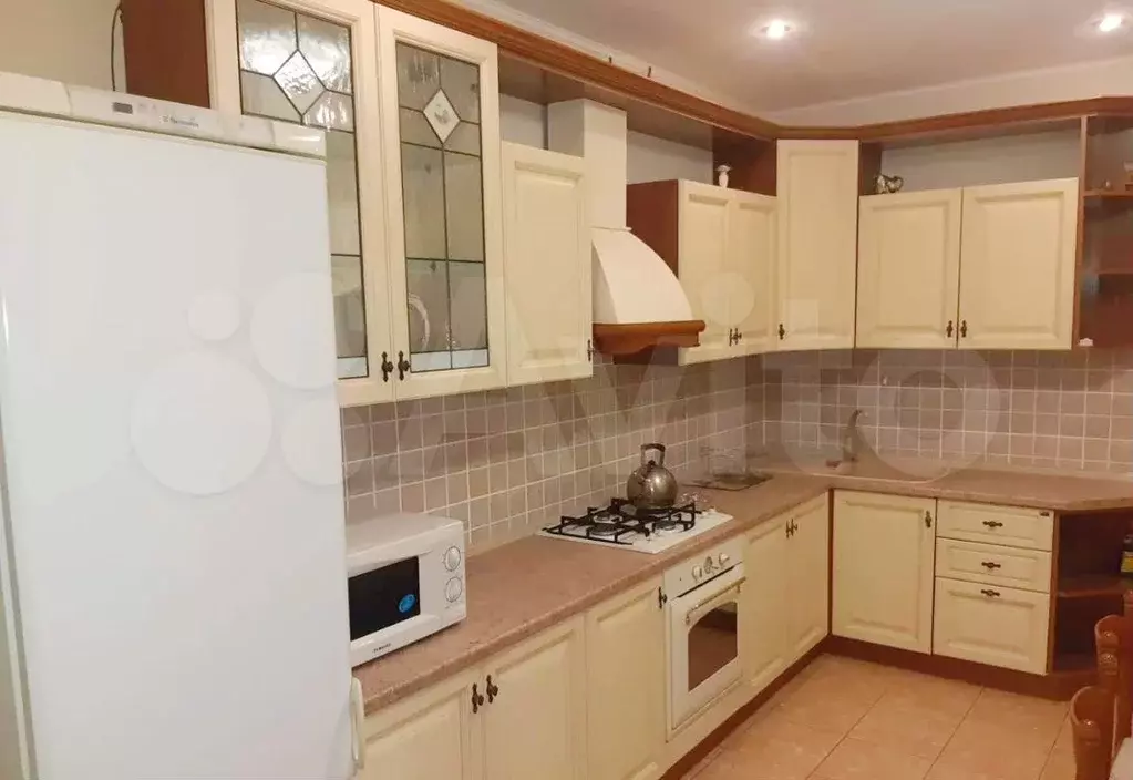 2-к. квартира, 70 м, 3/10 эт. - Фото 0