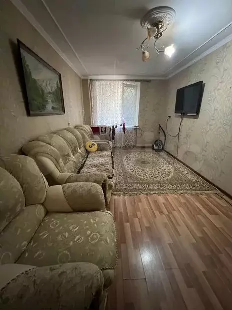 3-к. квартира, 60м, 1/5эт. - Фото 0