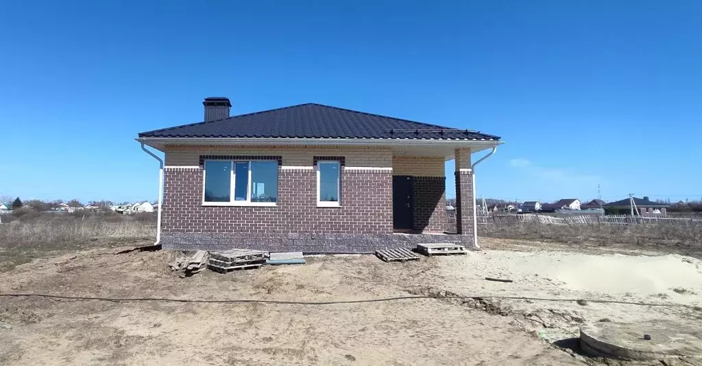 Дом в Пензенская область, Бессоновский район, с. Чемодановка ул. ... - Фото 1
