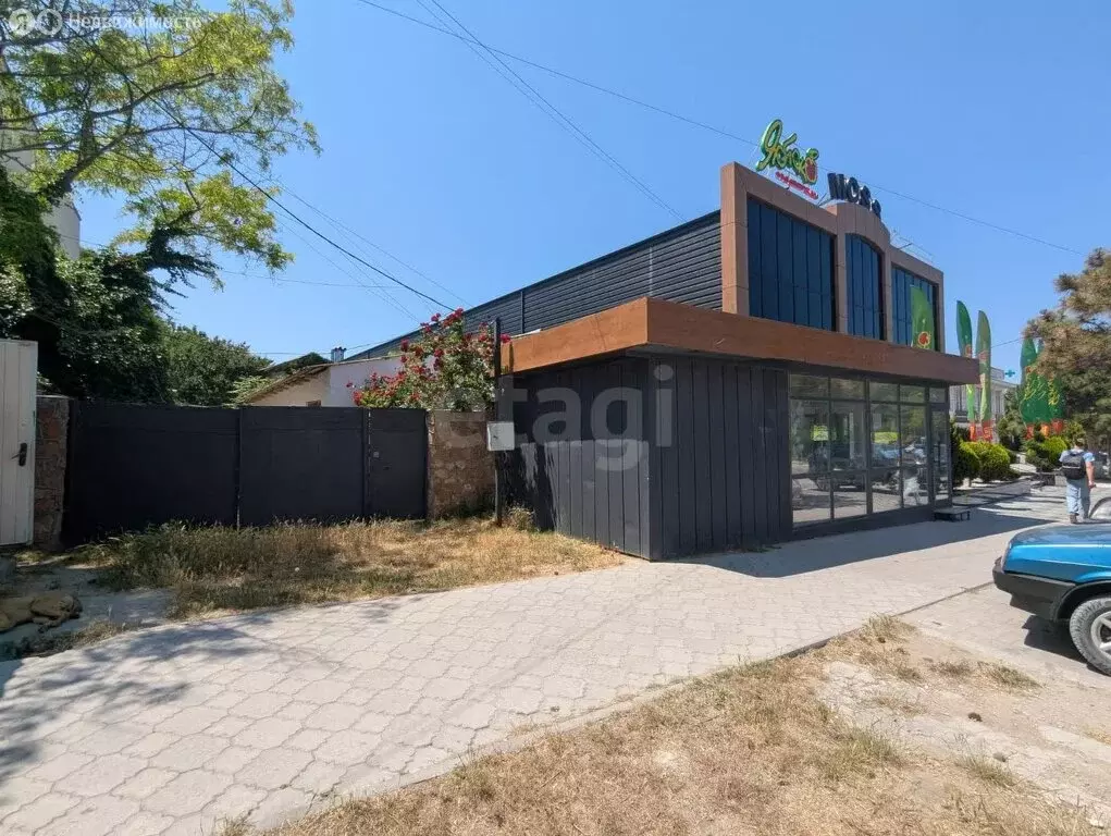 Дом в посёлок городского типа Черноморское, улица Кирова (127.3 м) - Фото 1