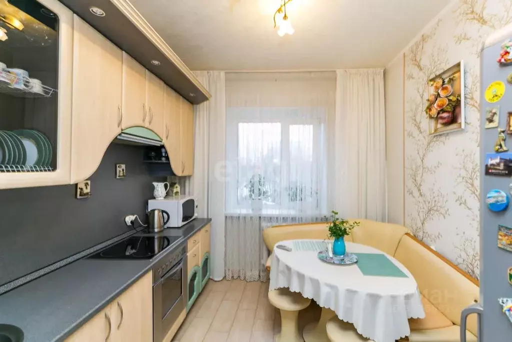 4-к кв. Ханты-Мансийский АО, Сургут ул. Энтузиастов, 3 (87.3 м) - Фото 1