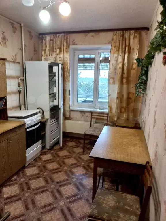 2-к. квартира, 56 м, 3/9 эт. - Фото 0