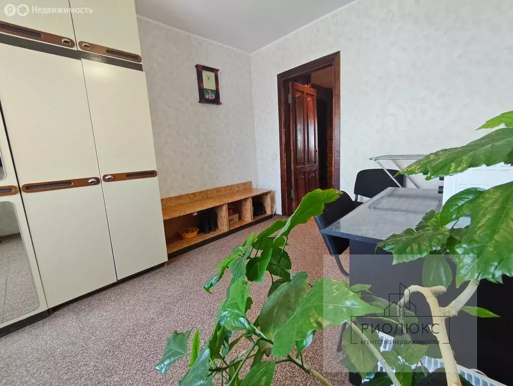 5-комнатная квартира: Магнитогорск, улица Труда, 14 (101 м) - Фото 1