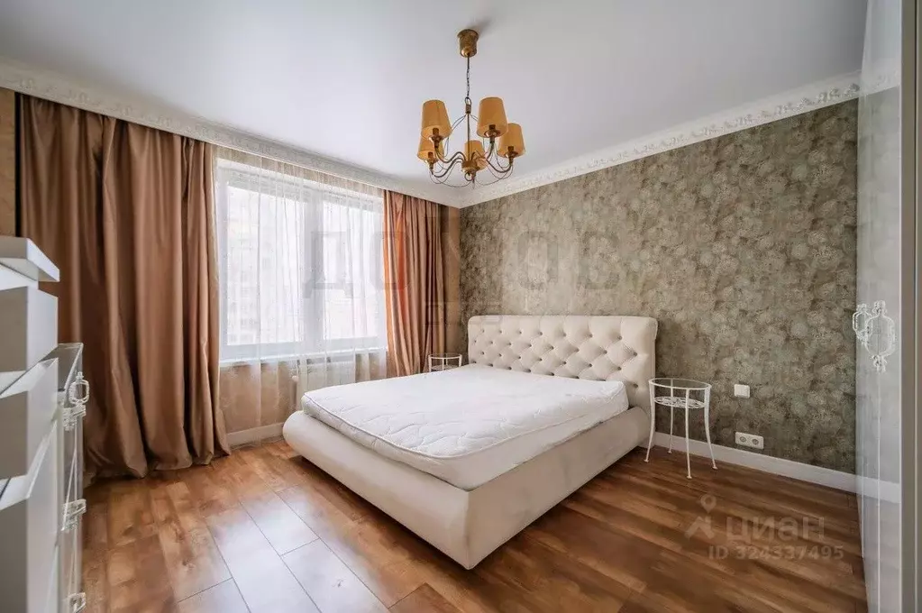 3-к кв. Свердловская область, Екатеринбург ул. Татищева, 49 (89.7 м) - Фото 1