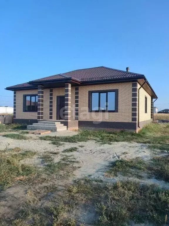 Дом в Курская область, Курский район, Новопоселеновский сельсовет, д. ... - Фото 0