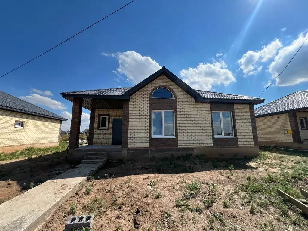 Дом в Оренбургская область, Оренбургский район, с. Благословенка 13 ... - Фото 1