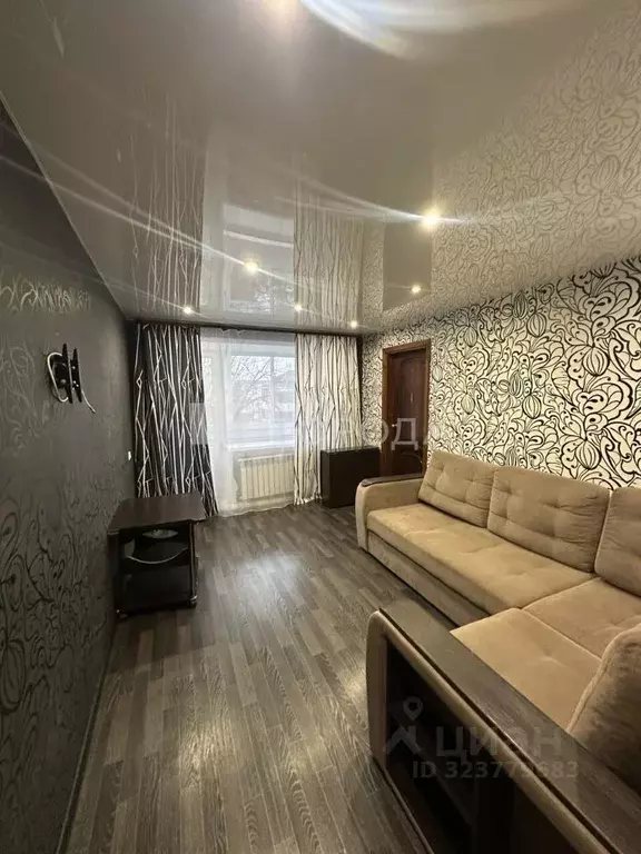 3-к кв. Кемеровская область, Мыски Восточная ул., 37 (50.0 м) - Фото 0