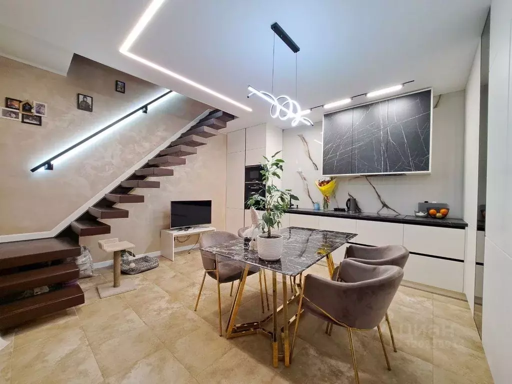 Таунхаус в Калужская область, Ферзиковский район, Грабцево с/пос, с. ... - Фото 1