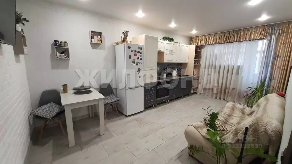 3-к кв. Хакасия, Абакан ул. Маршала Жукова, 90 (62.3 м) - Фото 1