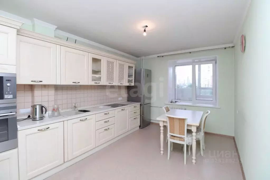 2-к кв. Красноярский край, Красноярск ул. Авиаторов, 54 (64.5 м) - Фото 1