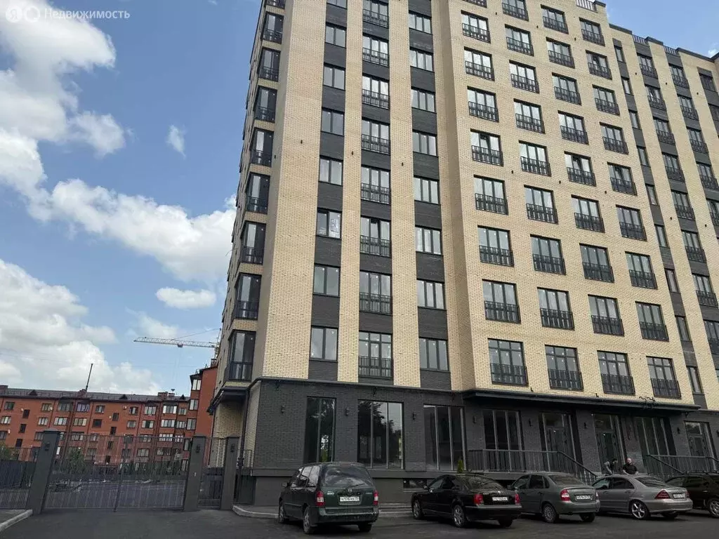2-комнатная квартира: Владикавказ, улица Зураба Магкаева, 4 (91 м) - Фото 0