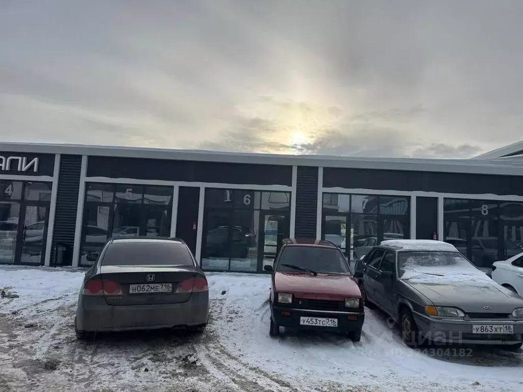 Помещение свободного назначения в Татарстан, Набережные Челны ул. 40 ... - Фото 1