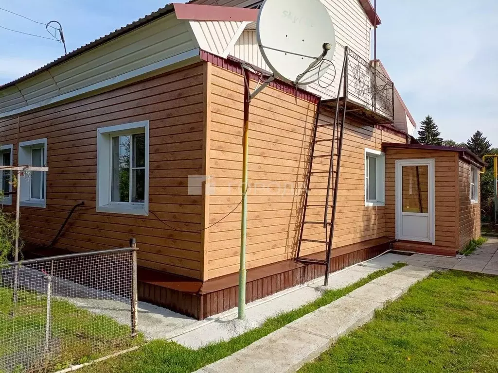 Дом в Алтайский край, Тальменский район, пос. Среднесибирский ... - Фото 1