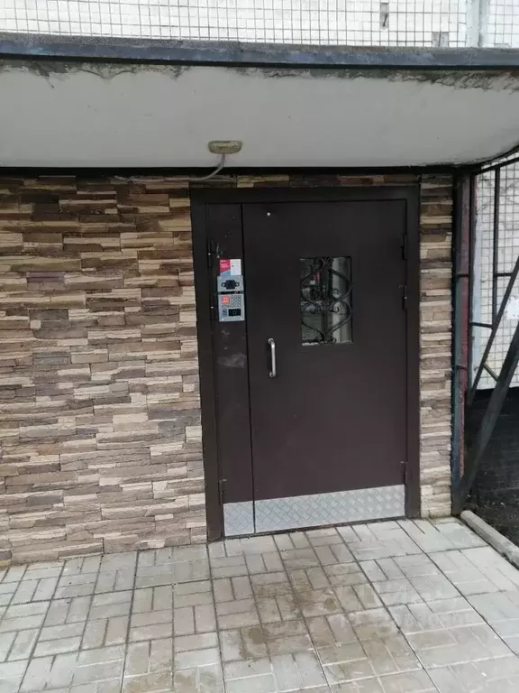 Комната Санкт-Петербург Тимуровская ул., 10к2Б - Фото 1
