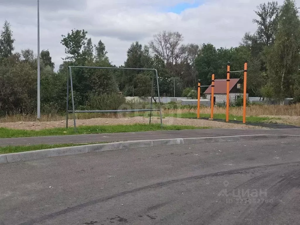 Студия Псковская область, Остров ул. Калинина, 82А (25.9 м) - Фото 1