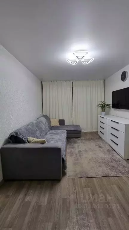 2-к кв. Саха (Якутия), Якутск Октябрьская ул., 27/1 (46.0 м) - Фото 0